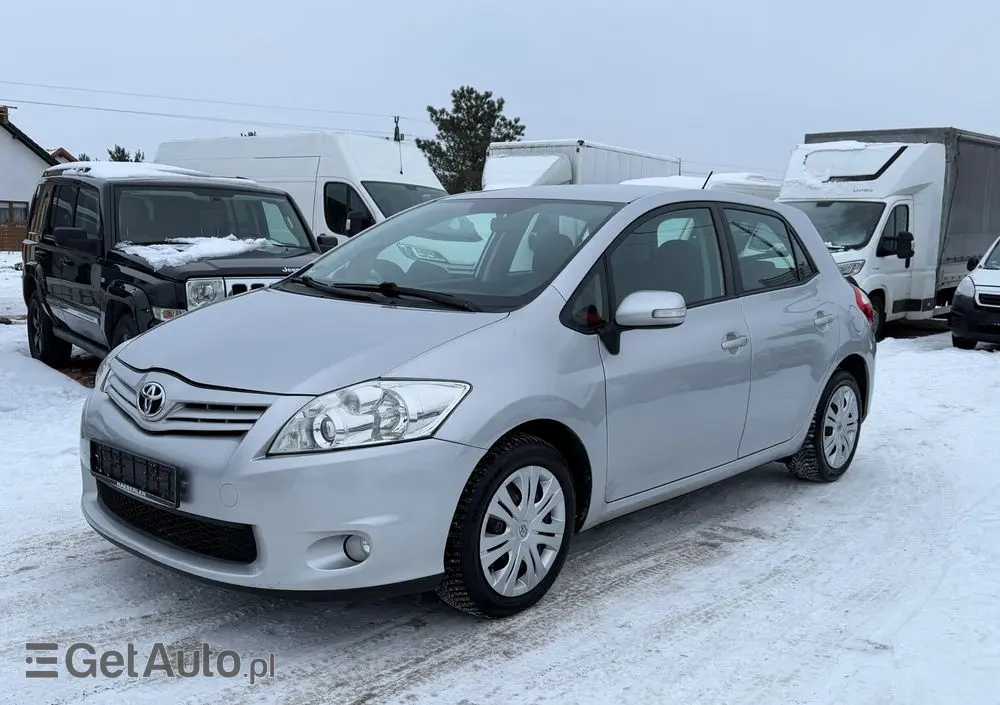 TOYOTA Auris 1.33 VVT-i Life