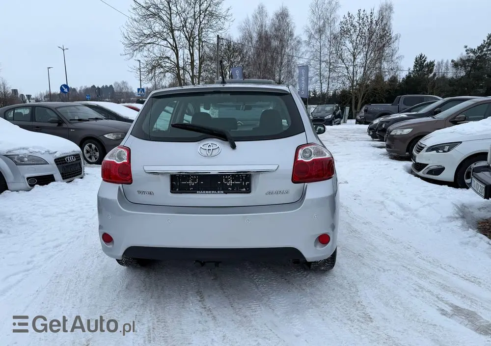 TOYOTA Auris 1.33 VVT-i Life