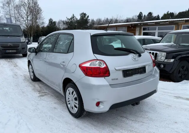 TOYOTA Auris 1.33 VVT-i Life