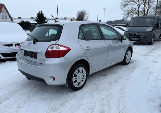 TOYOTA Auris 1.33 VVT-i Life