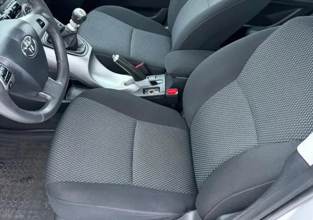 TOYOTA Auris 1.33 VVT-i Life