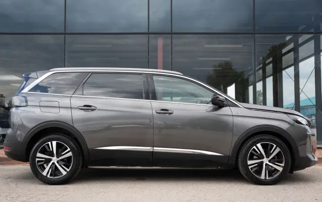 PEUGEOT 5008 1.6 PureTech GT Pack S&S EAT8