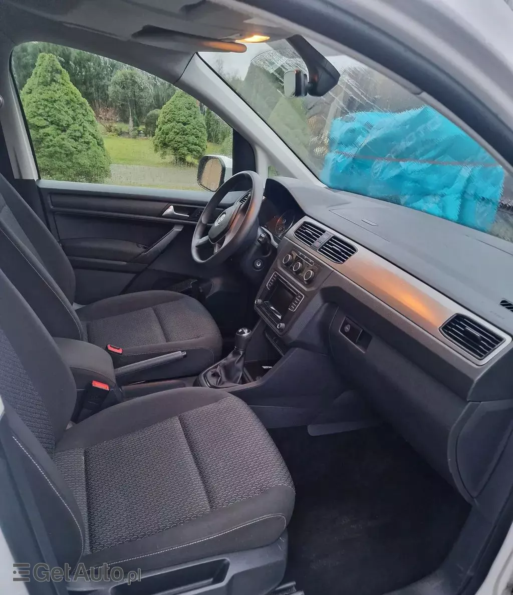 VOLKSWAGEN Caddy California 