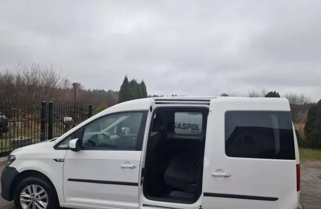 VOLKSWAGEN Caddy California 