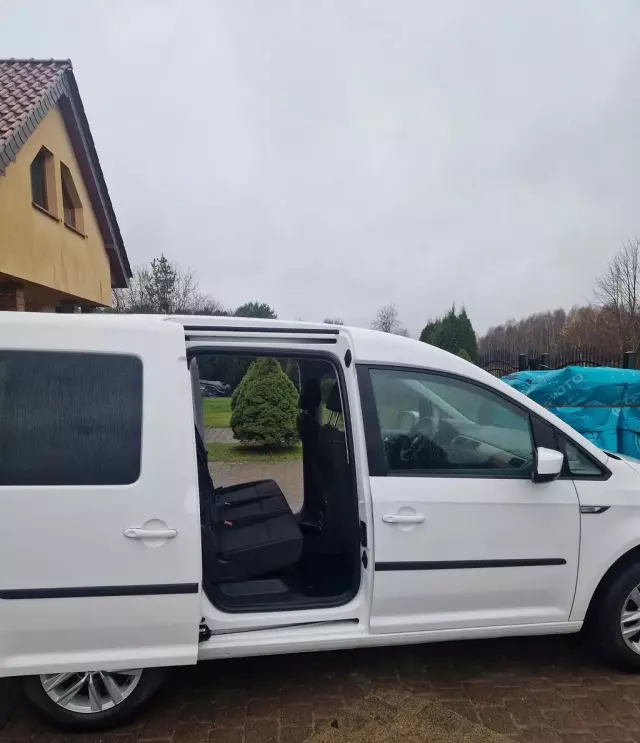 VOLKSWAGEN Caddy California 