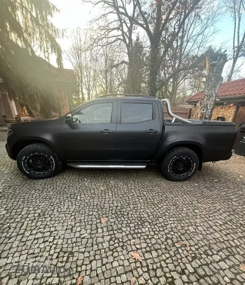 MERCEDES-BENZ Klasa X 