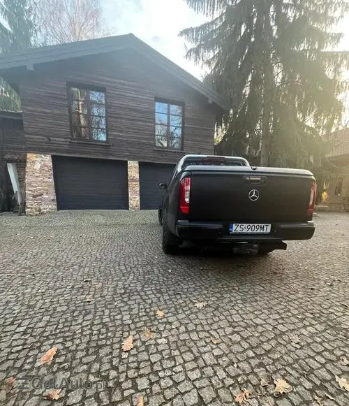 MERCEDES-BENZ Klasa X 