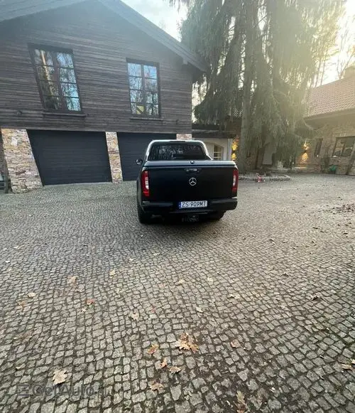 MERCEDES-BENZ Klasa X 