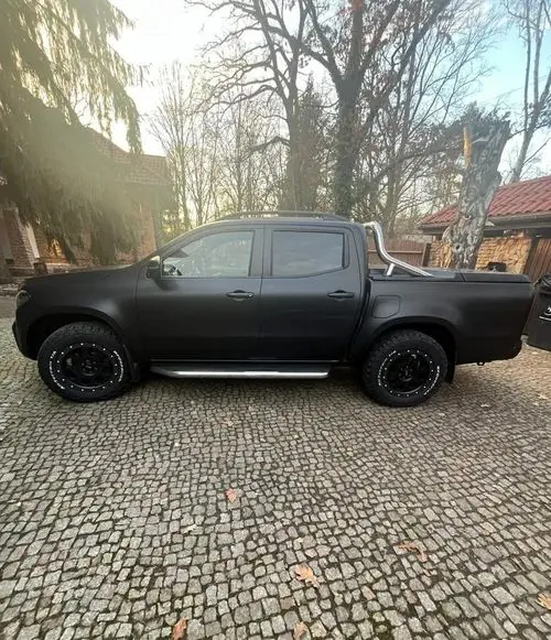 MERCEDES-BENZ Klasa X 