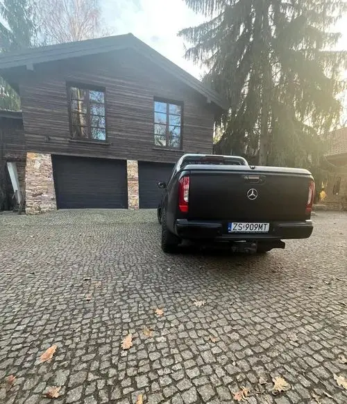 MERCEDES-BENZ Klasa X 