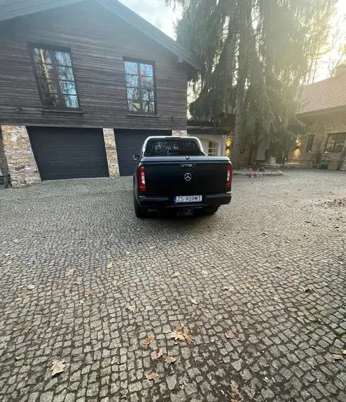 MERCEDES-BENZ Klasa X 