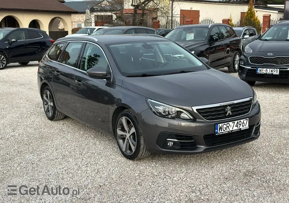 PEUGEOT 308 1.5 BlueHDi Business Line S&S