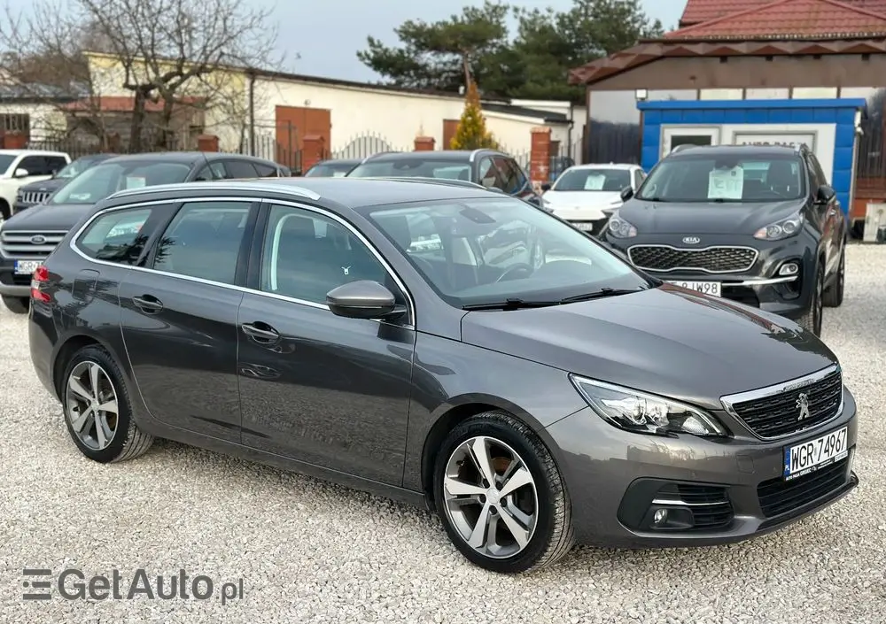 PEUGEOT 308 1.5 BlueHDi Business Line S&S
