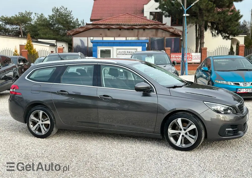 PEUGEOT 308 1.5 BlueHDi Business Line S&S