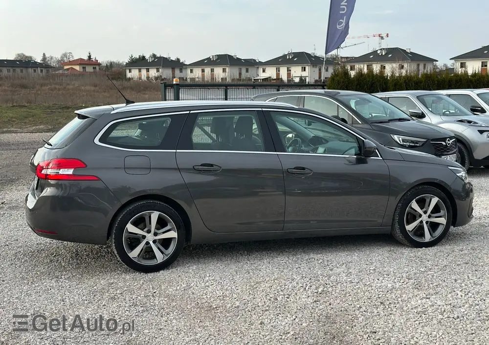 PEUGEOT 308 1.5 BlueHDi Business Line S&S