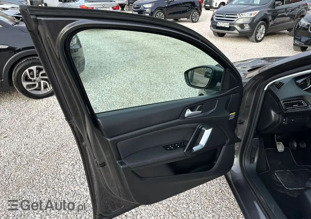 PEUGEOT 308 1.5 BlueHDi Business Line S&S