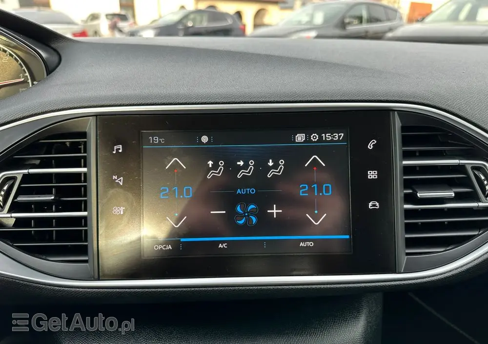 PEUGEOT 308 1.5 BlueHDi Business Line S&S