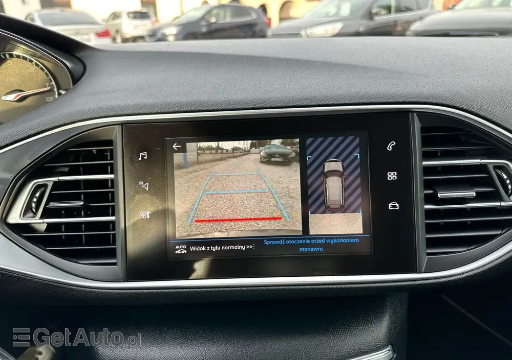 PEUGEOT 308 1.5 BlueHDi Business Line S&S