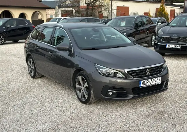 PEUGEOT 308 1.5 BlueHDi Business Line S&S