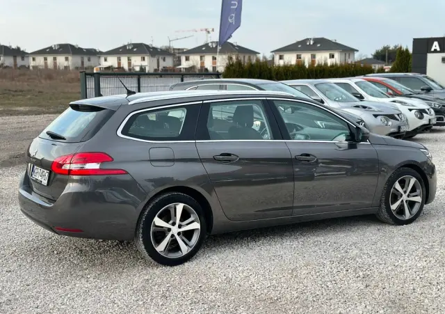 PEUGEOT 308 1.5 BlueHDi Business Line S&S