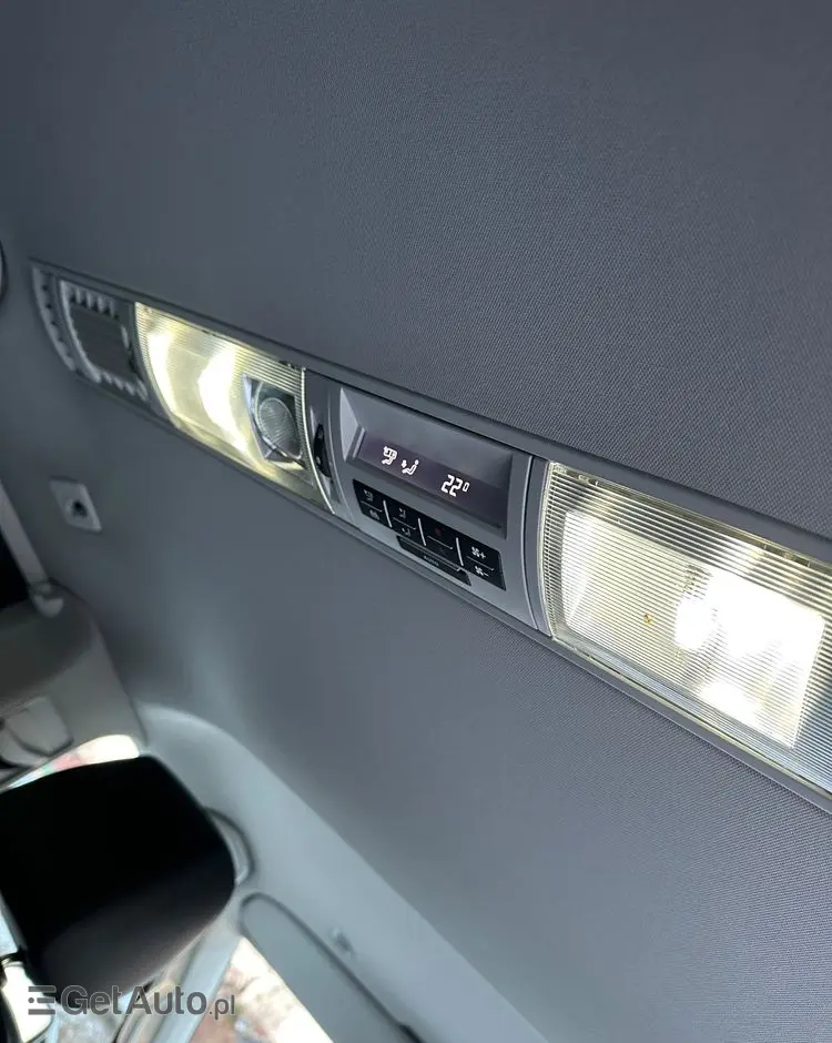 VOLKSWAGEN Multivan 2.0 BiTDI L1 Generation SIX 4Motion DSG