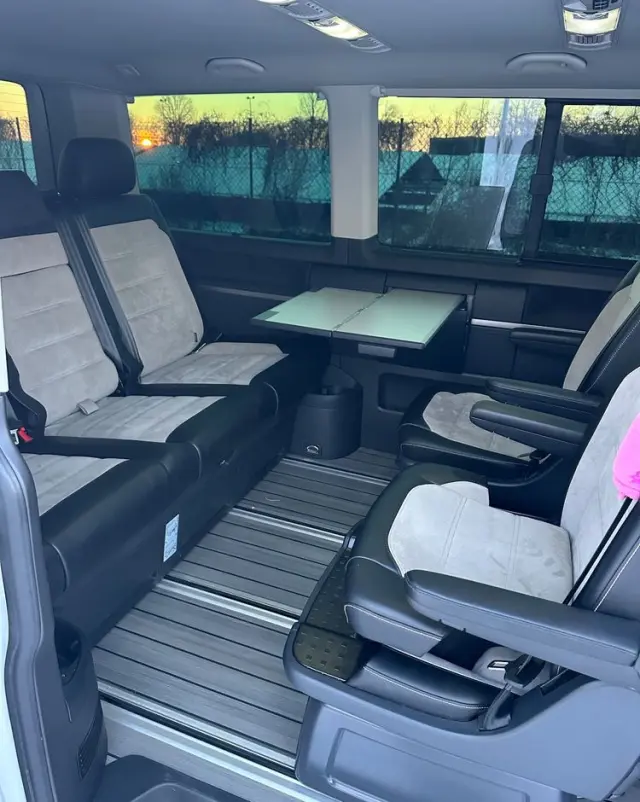 VOLKSWAGEN Multivan 2.0 BiTDI L1 Generation SIX 4Motion DSG