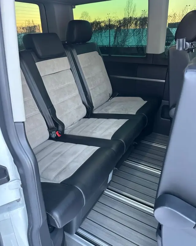 VOLKSWAGEN Multivan 2.0 BiTDI L1 Generation SIX 4Motion DSG