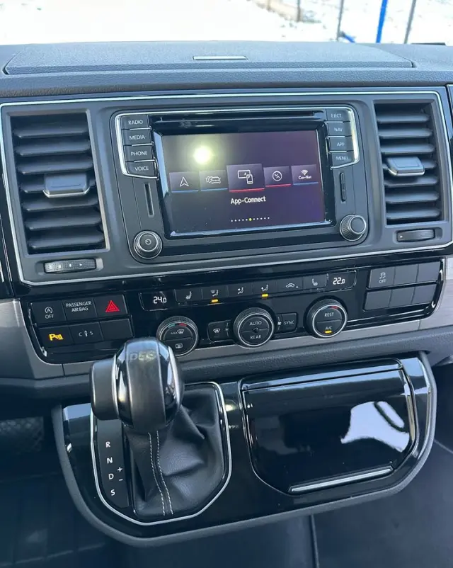 VOLKSWAGEN Multivan 2.0 BiTDI L1 Generation SIX 4Motion DSG