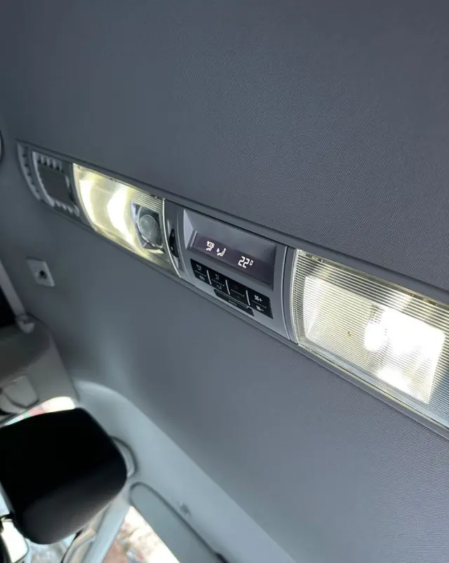 VOLKSWAGEN Multivan 2.0 BiTDI L1 Generation SIX 4Motion DSG