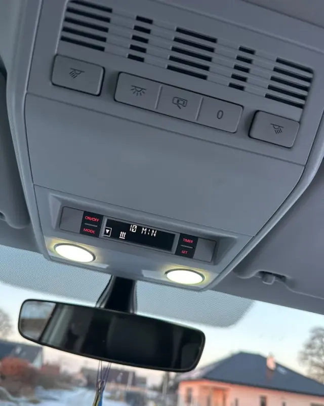 VOLKSWAGEN Multivan 2.0 BiTDI L1 Generation SIX 4Motion DSG