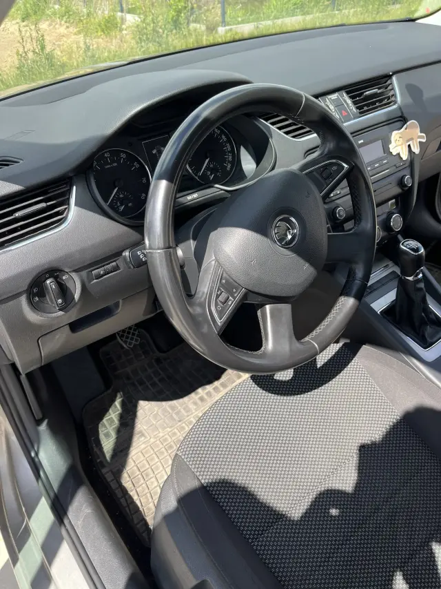 SKODA Octavia Ambition