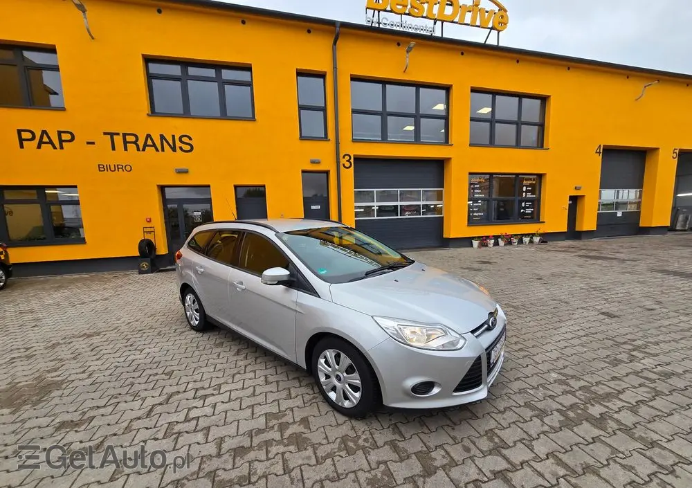 FORD Focus SW Ver-1-0-ecoboost-start--stopp--system-trend