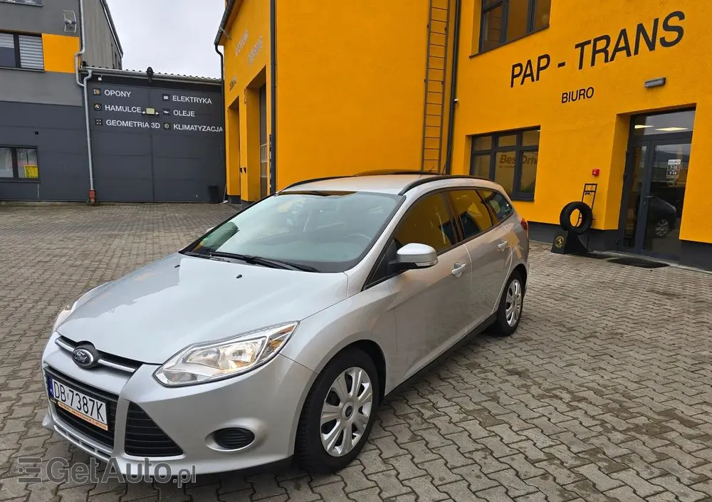 FORD Focus SW Ver-1-0-ecoboost-start--stopp--system-trend