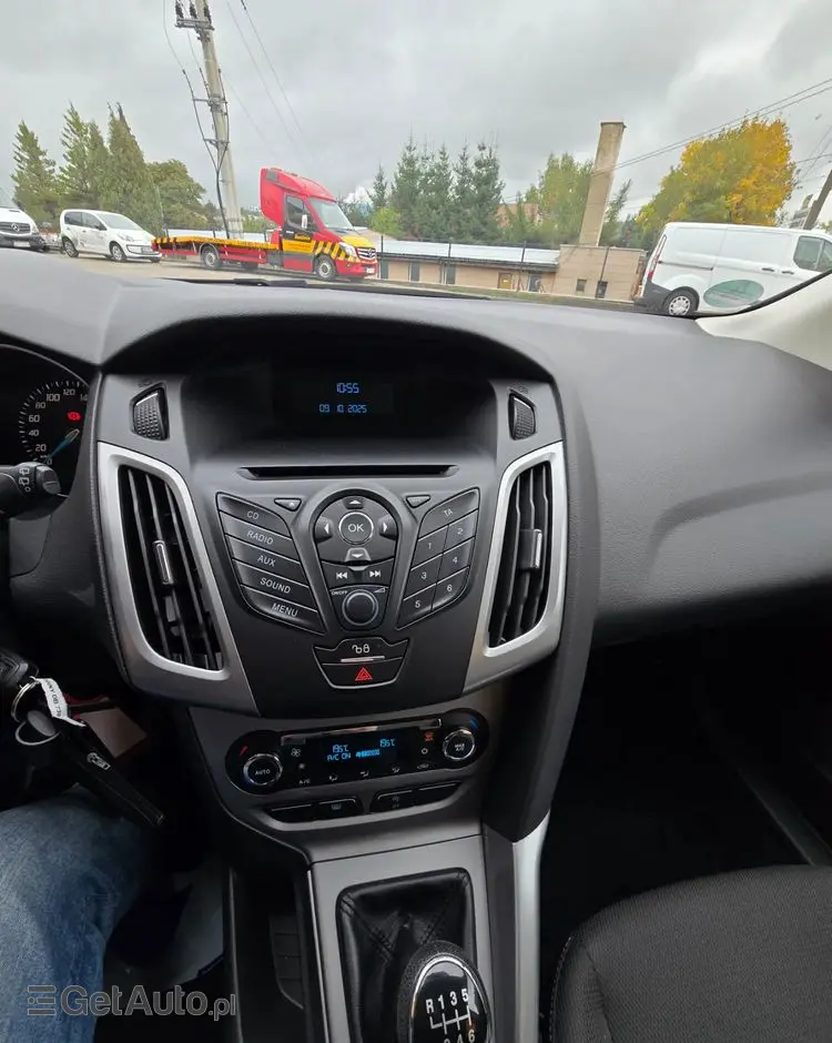 FORD Focus SW Ver-1-0-ecoboost-start--stopp--system-trend