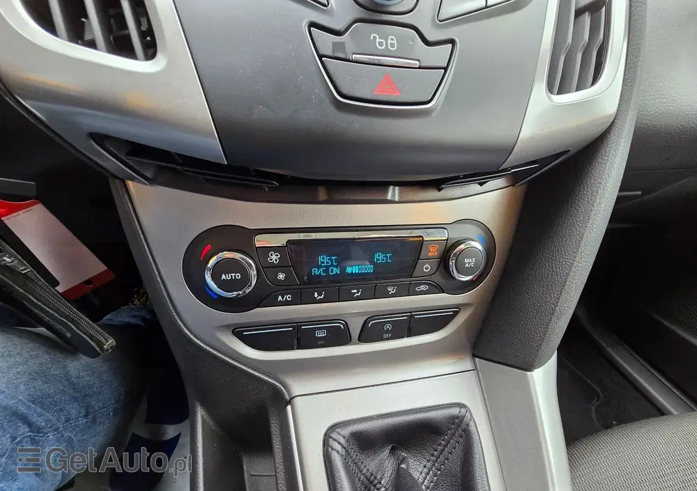 FORD Focus SW Ver-1-0-ecoboost-start--stopp--system-trend