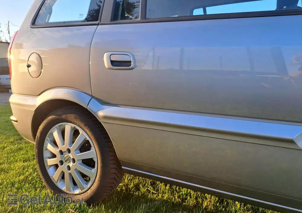 OPEL Zafira 1.6 Njoy mit Style-Paket