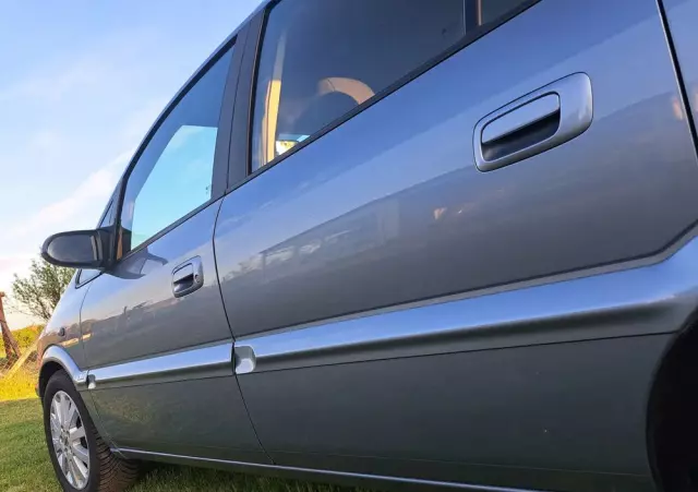 OPEL Zafira 1.6 Njoy mit Style-Paket