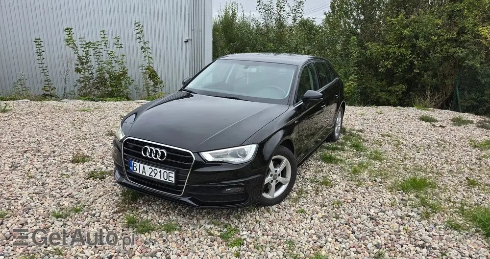 AUDI A3 Sportback 1.6 TDI (clean diesel) S line Sportpaket