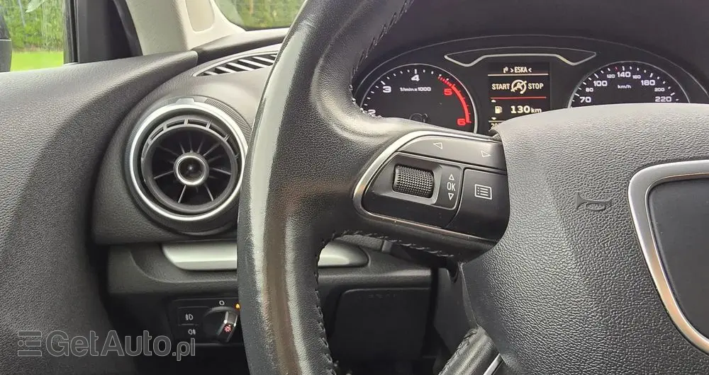 AUDI A3 Sportback 1.6 TDI (clean diesel) S line Sportpaket