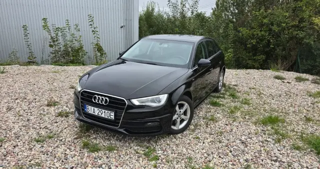 AUDI A3 Sportback 1.6 TDI (clean diesel) S line Sportpaket