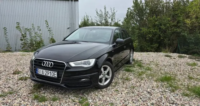 AUDI A3 Sportback 1.6 TDI (clean diesel) S line Sportpaket