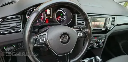 VOLKSWAGEN Golf Sportsvan 