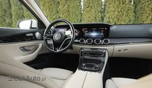 MERCEDES-BENZ Klasa E 