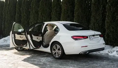 MERCEDES-BENZ Klasa E 