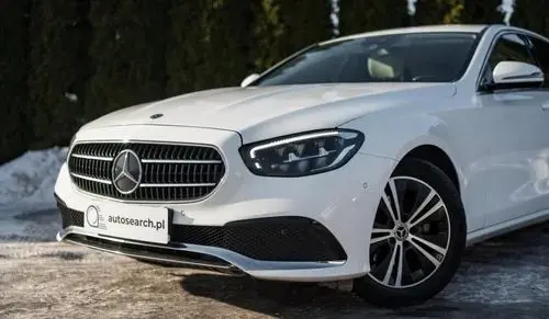 MERCEDES-BENZ Klasa E 
