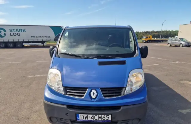 RENAULT Trafic 