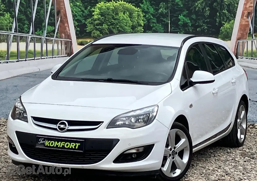 OPEL Astra 1.4 Turbo Color Edition