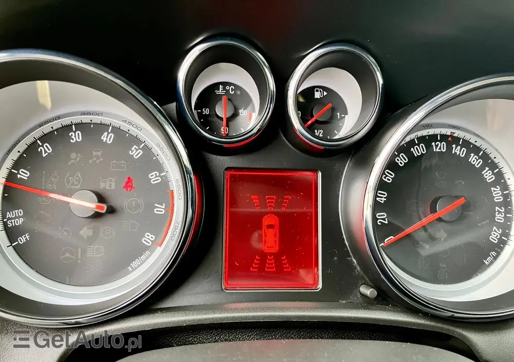 OPEL Astra 1.4 Turbo Color Edition