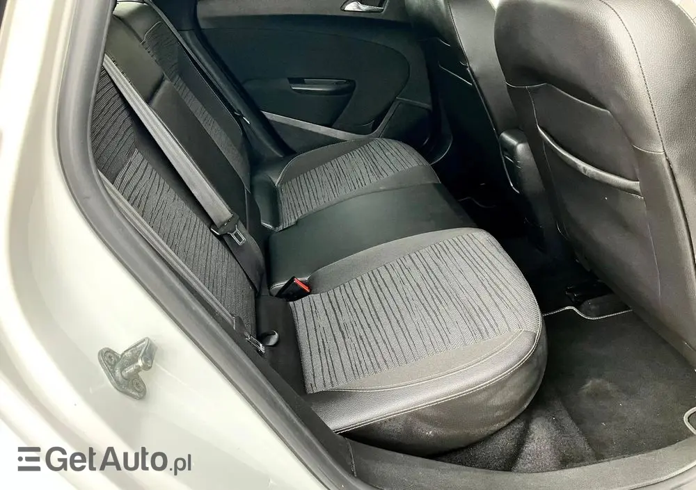 OPEL Astra 1.4 Turbo Color Edition