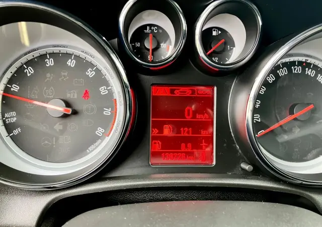 OPEL Astra 1.4 Turbo Color Edition